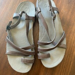 COPY - Women’s size 7 Chacos